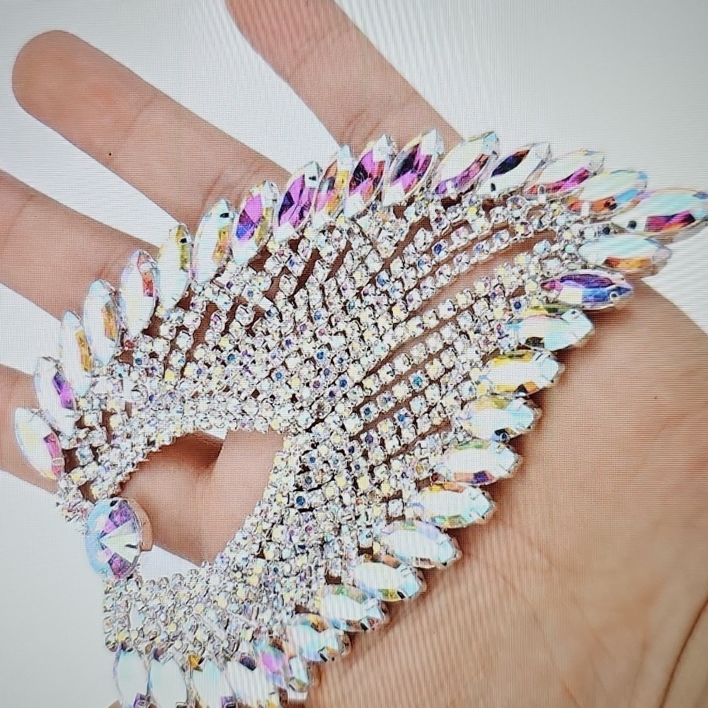 NWT Princess Rhinestone Ribbon Tassle Chain 8.5 x 13 cm Glam Bling Jewelry - Picture 6 of 10